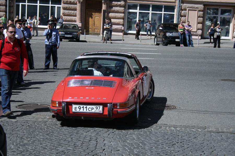  Porsche 911 S Targa 1971 года  (фото 2 из 6)